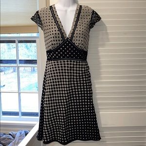 Stunning black and white diamond patterned dress